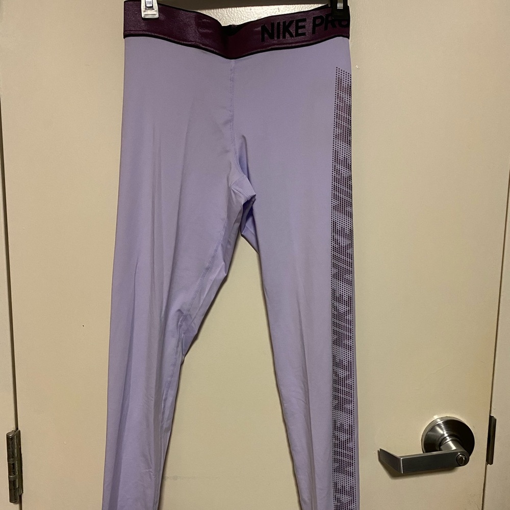 Nike Pro Athletic Leggings